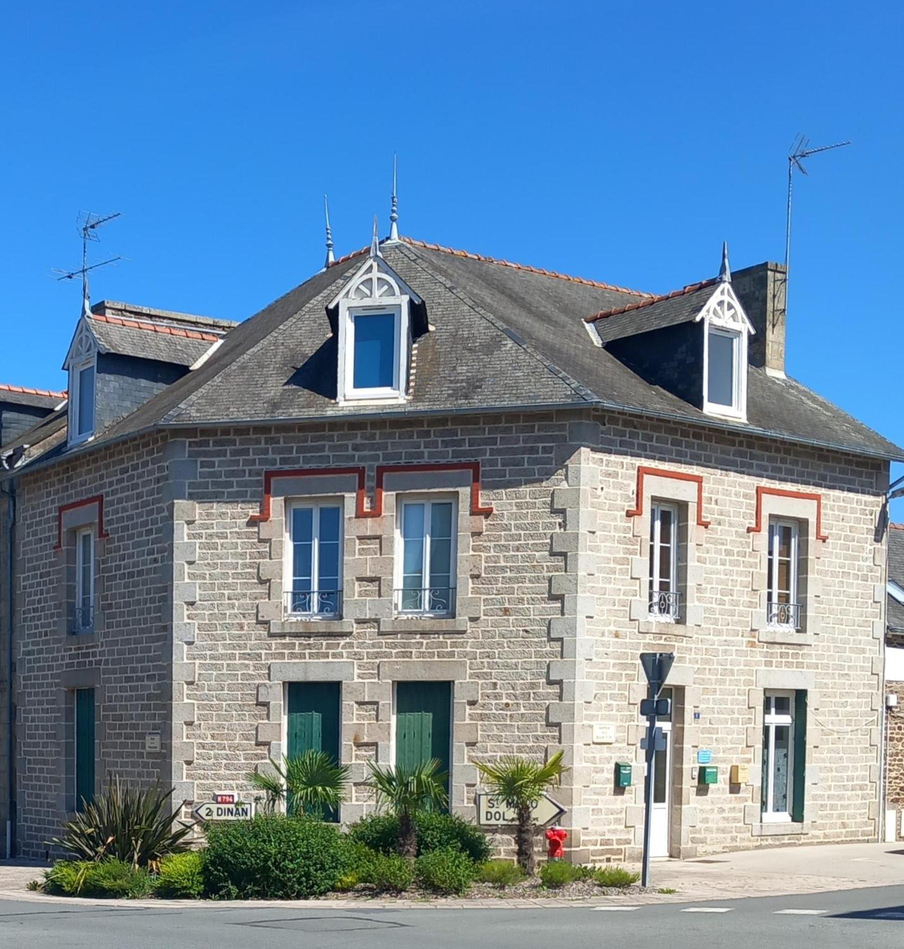 La Chambre De La Boule D 'Or Lanvallay Eksteriør bilde